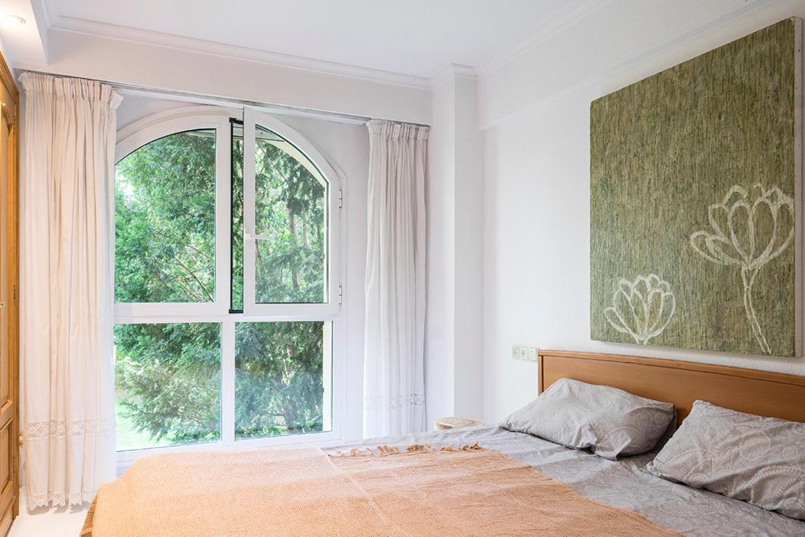 Añorga-Lugariz New Apartment & Terrace. Steps To Ondarreta Beach מראה חיצוני תמונה